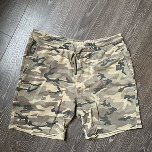 Camo sweatpant shorts